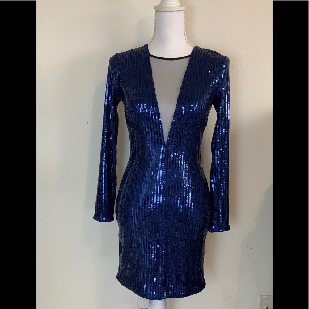 Bebe sparkling Blue Sequin Plunge cocktail Dress